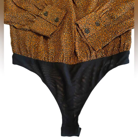 Women’s scarf tie plunging neck animal print bodysuit by Socialite NWOT size M - Picture 4 of 8